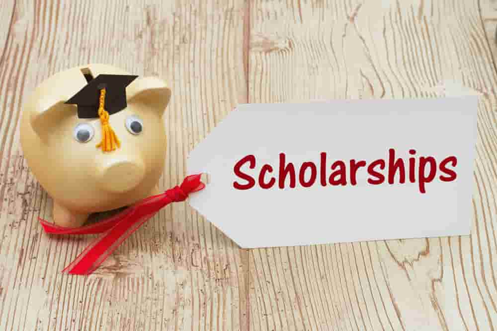 Get Scholarships For Students With Deceased Parents Grant Supporter