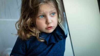 scholarships for blue eyes