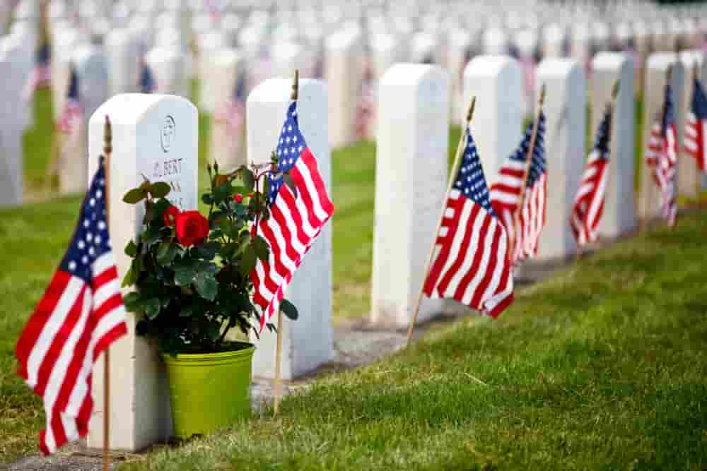 free-cremation-for-veterans-paying-tribute-offering-solace