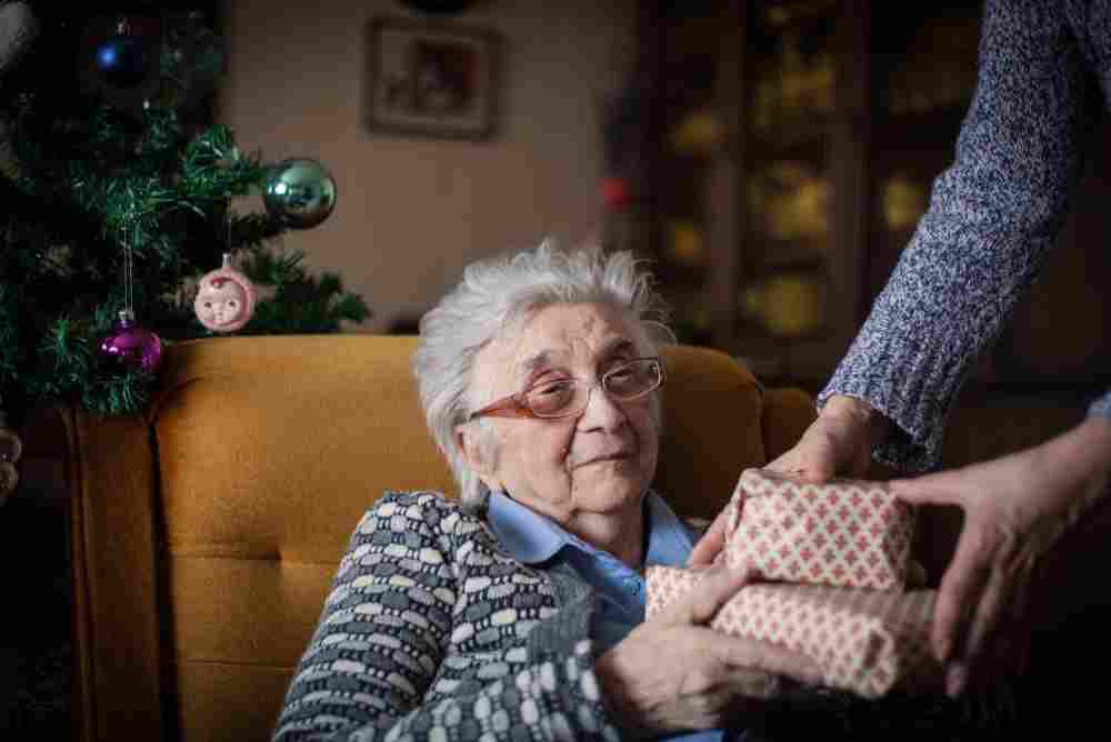 7 TopNotch Gifts For Stroke Victims [Buy Now]